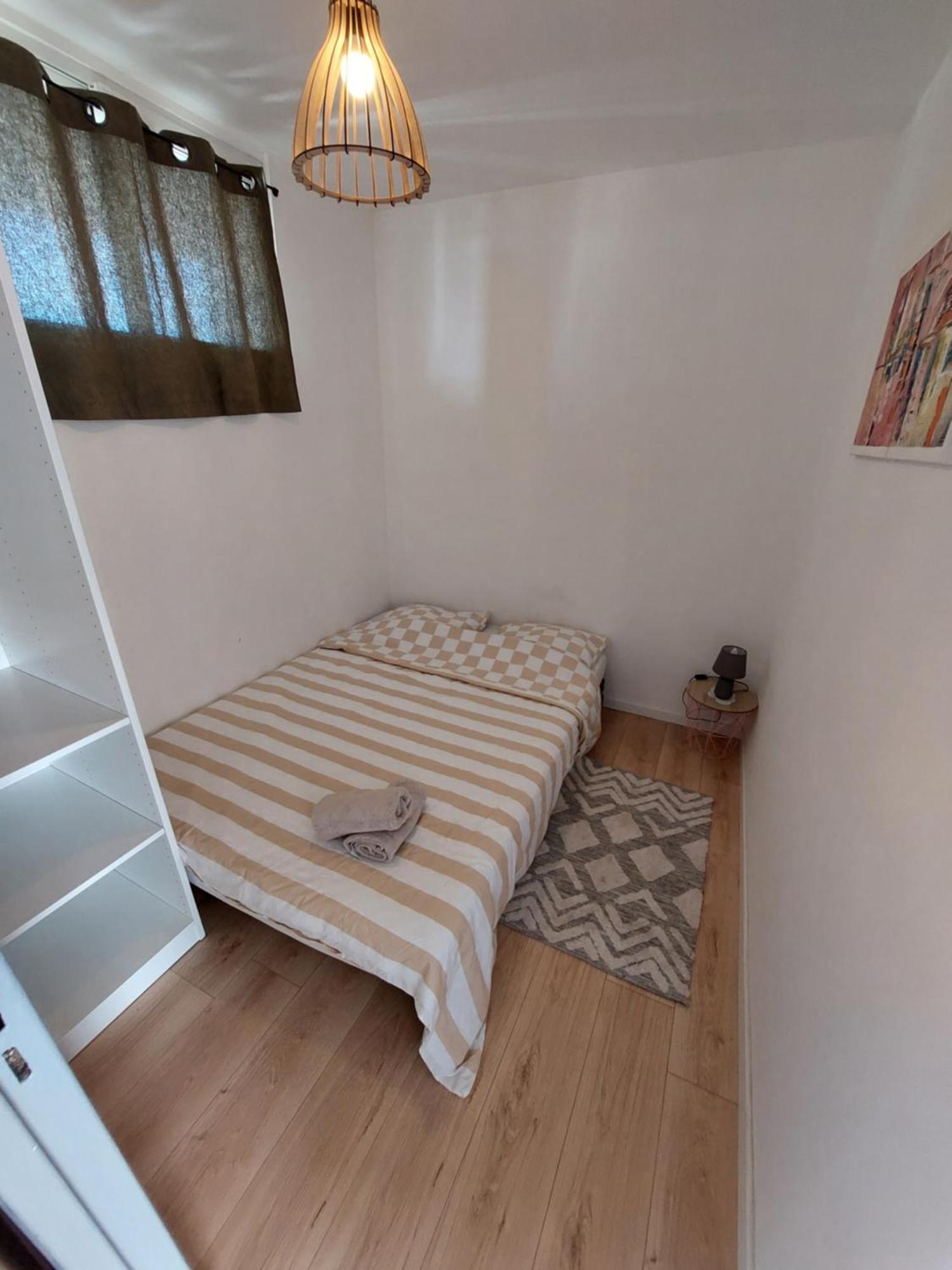 Ferienwohnung Le Voltaire - T2 Neuf Face Pyrenees Tarbes Exterior foto